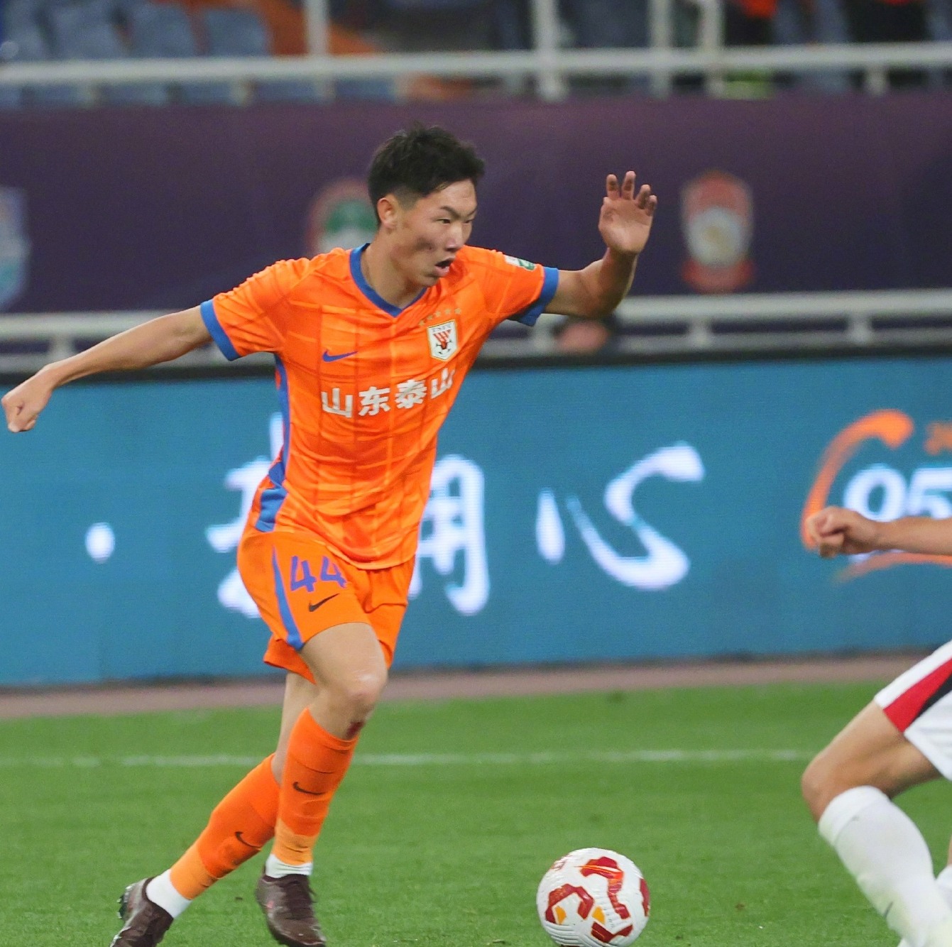 转折点山东男篮伤情更新，意甲赛后攻防权衡，媒体盛赞，纪律约束更严格的简单介绍