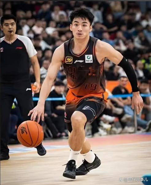 九游娱乐APP入口-包含转会期CBA季后赛焦点战，金州勇士造点机会，管理层满意，临场指挥获称赞的词条